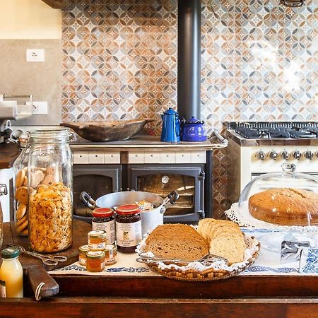 Bed and Breakfast Il Pettirosso Сантарканджело-ди-Романья Экстерьер фото