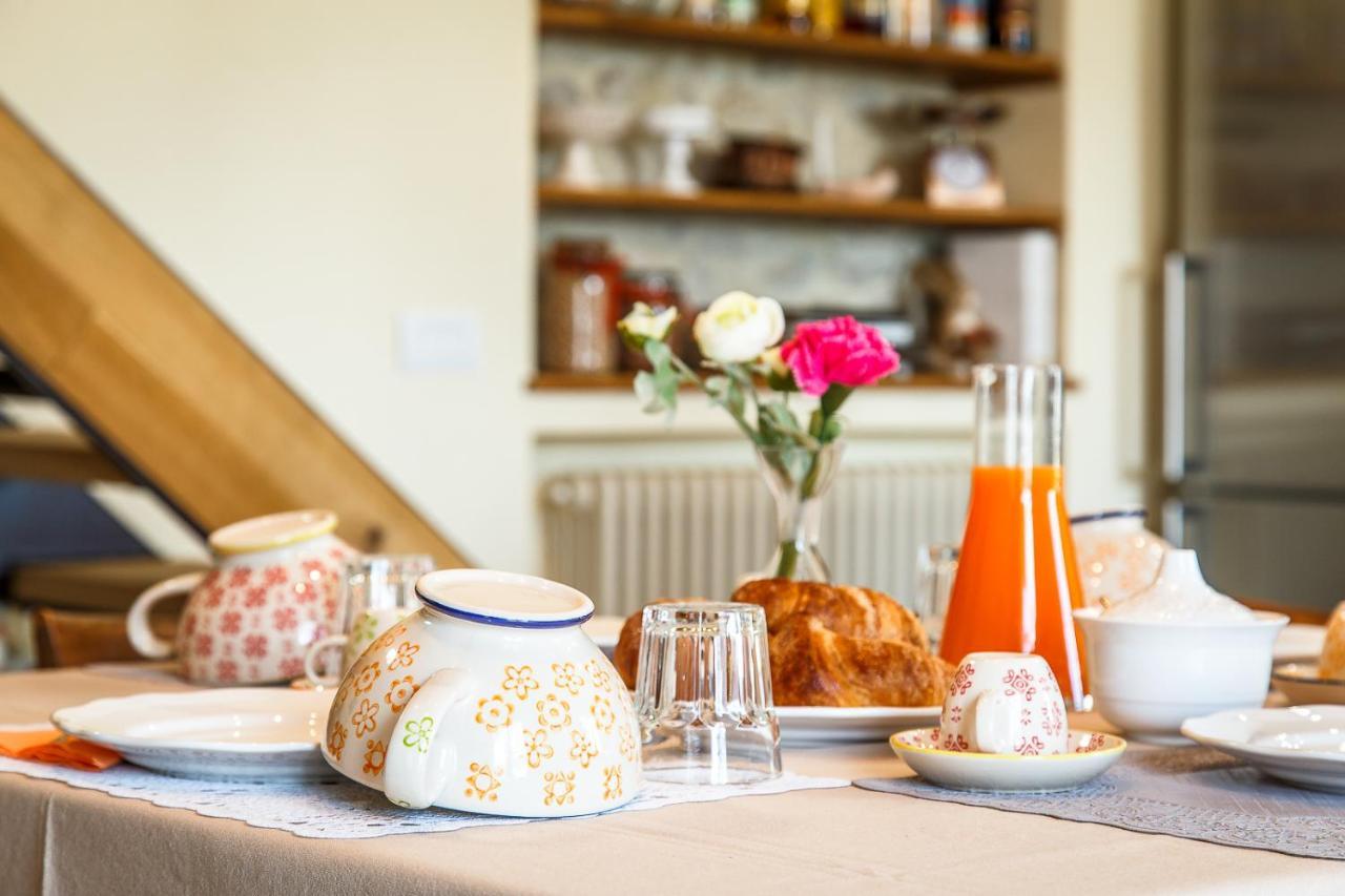 Bed and Breakfast Il Pettirosso Сантарканджело-ди-Романья Экстерьер фото